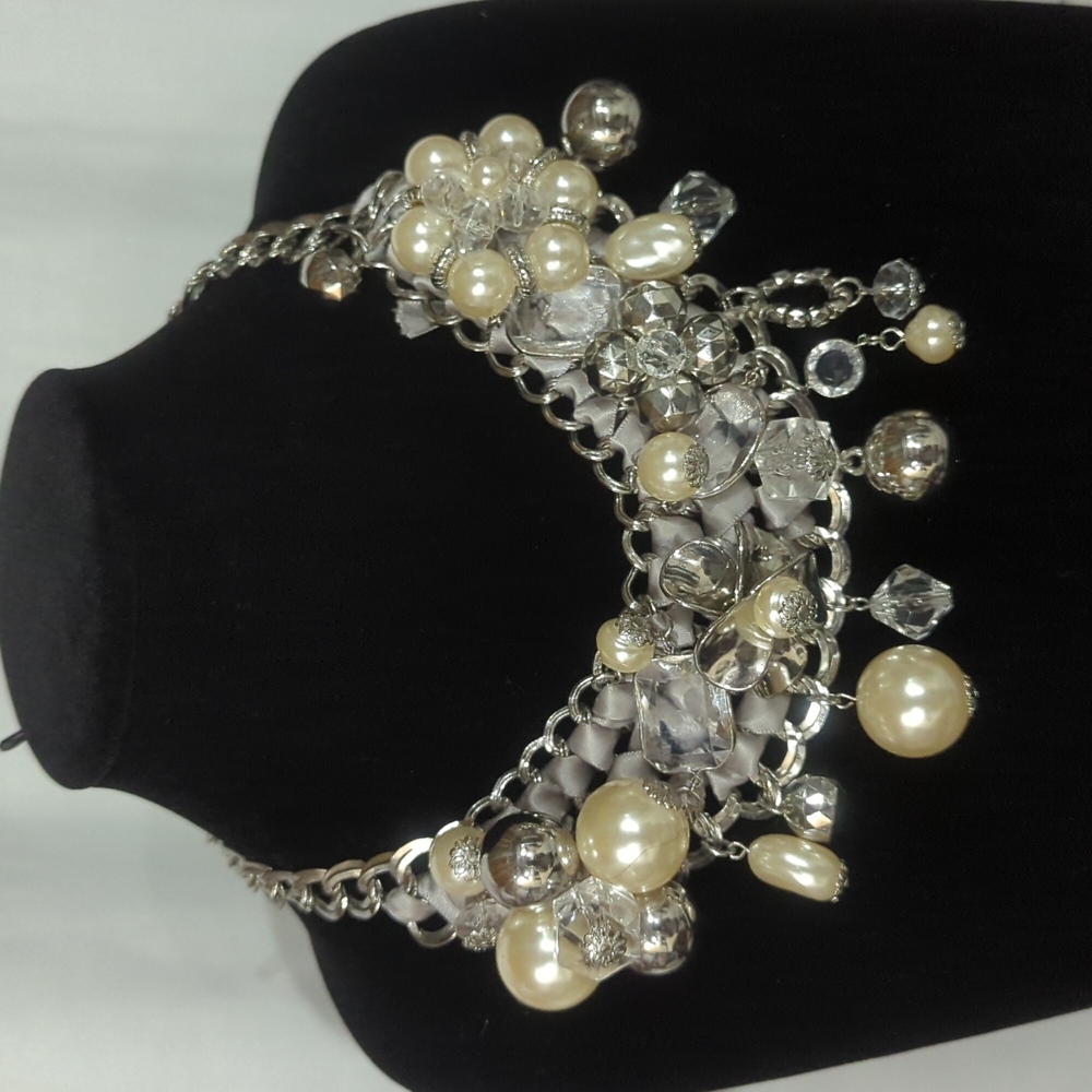 Chico's Pearl Bib